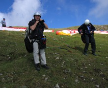 Paraglide, getting ready - Austria 2006